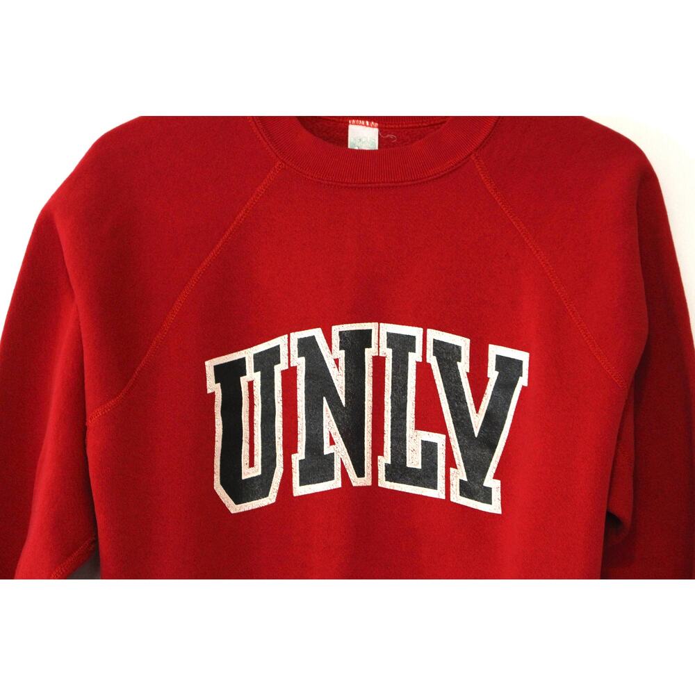 Vintage University of Nevada Las Vegas Runnin Rebels UNLV Sweatshirt Medium - Picture 2 of 6